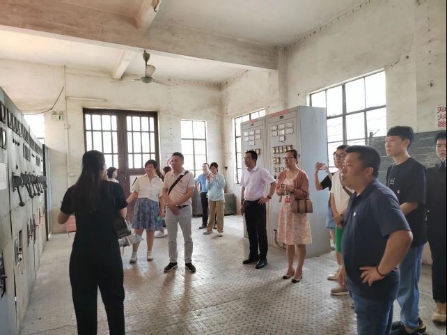 內(nèi)容1686.jpg 內(nèi)容1686.jpg